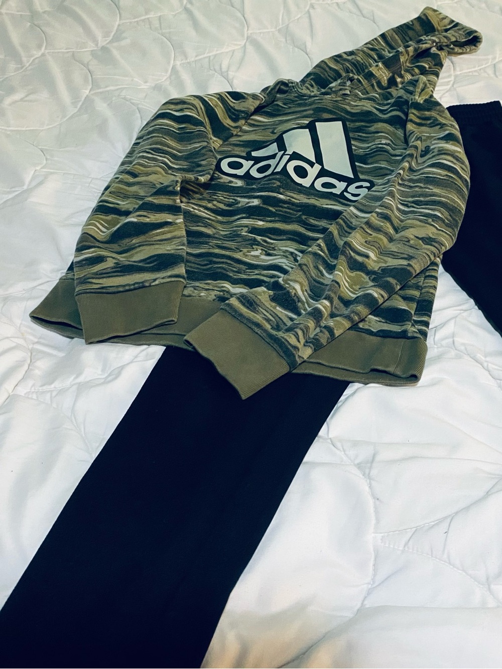 adidas Kids' 10-12 bundle Green Marbled Logo Hoodie + b/w track pants.